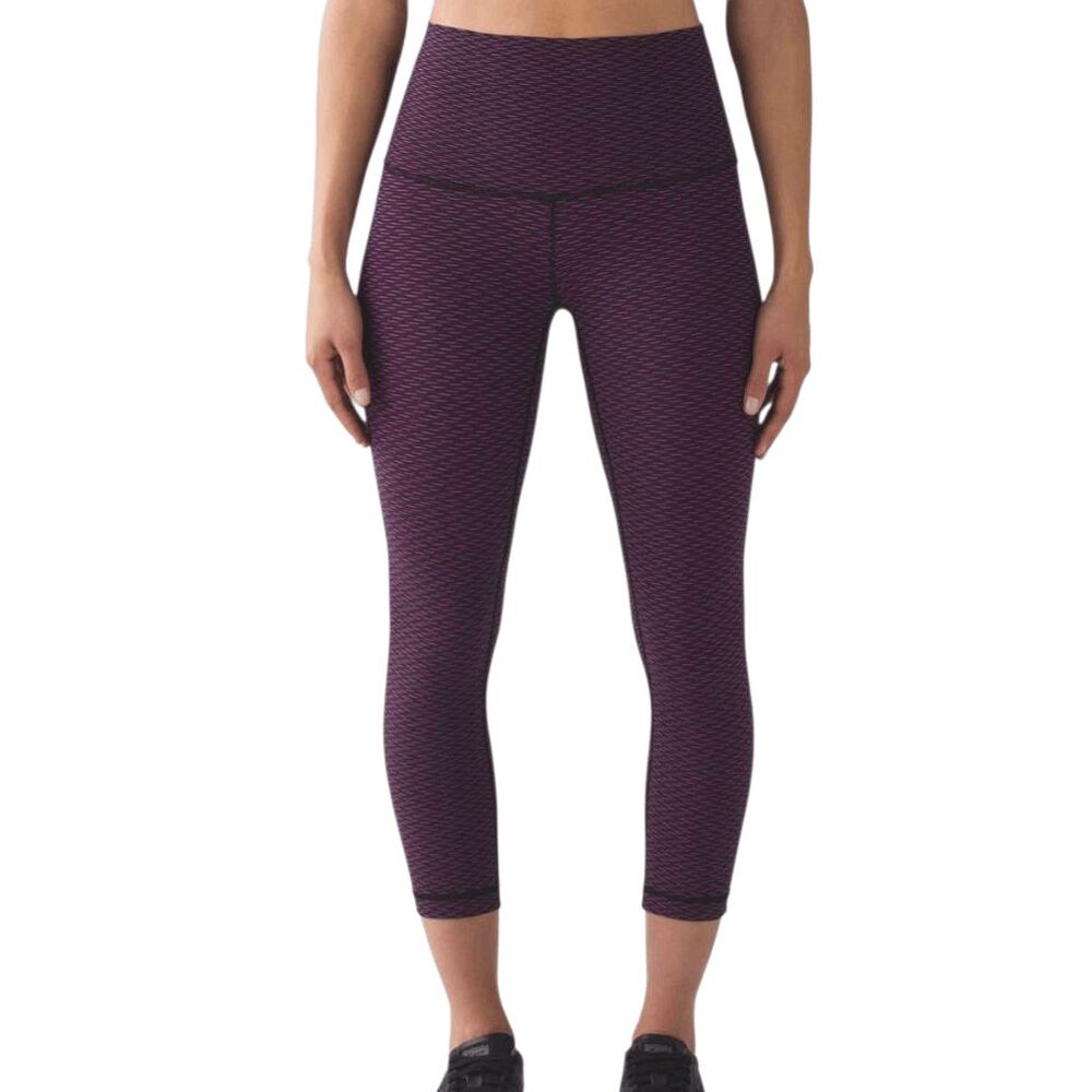 LULULEMON ATHLETICA Wunder Under Crop (Hi-Rise) (Luxtreme) Size 4